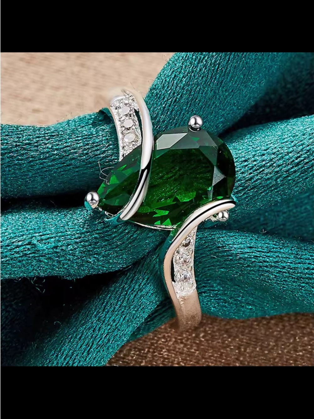925 Sterling Silver Emerald Cubic Zirconia Ring Size 7